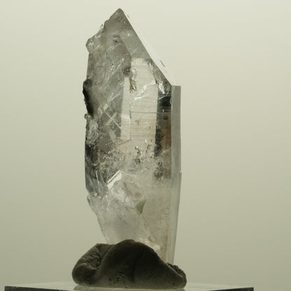 Lemurian Phantom Rauchquarz mit Epidot Streep Mine, Goboboseb Namibia 47*18*14mm #15171