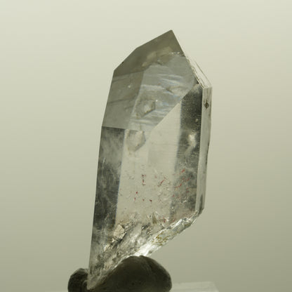 Harlekin Skelett Phantom Rauchquarz mit Epidot Streep Mine, Namibia 47*26*17mm #15200