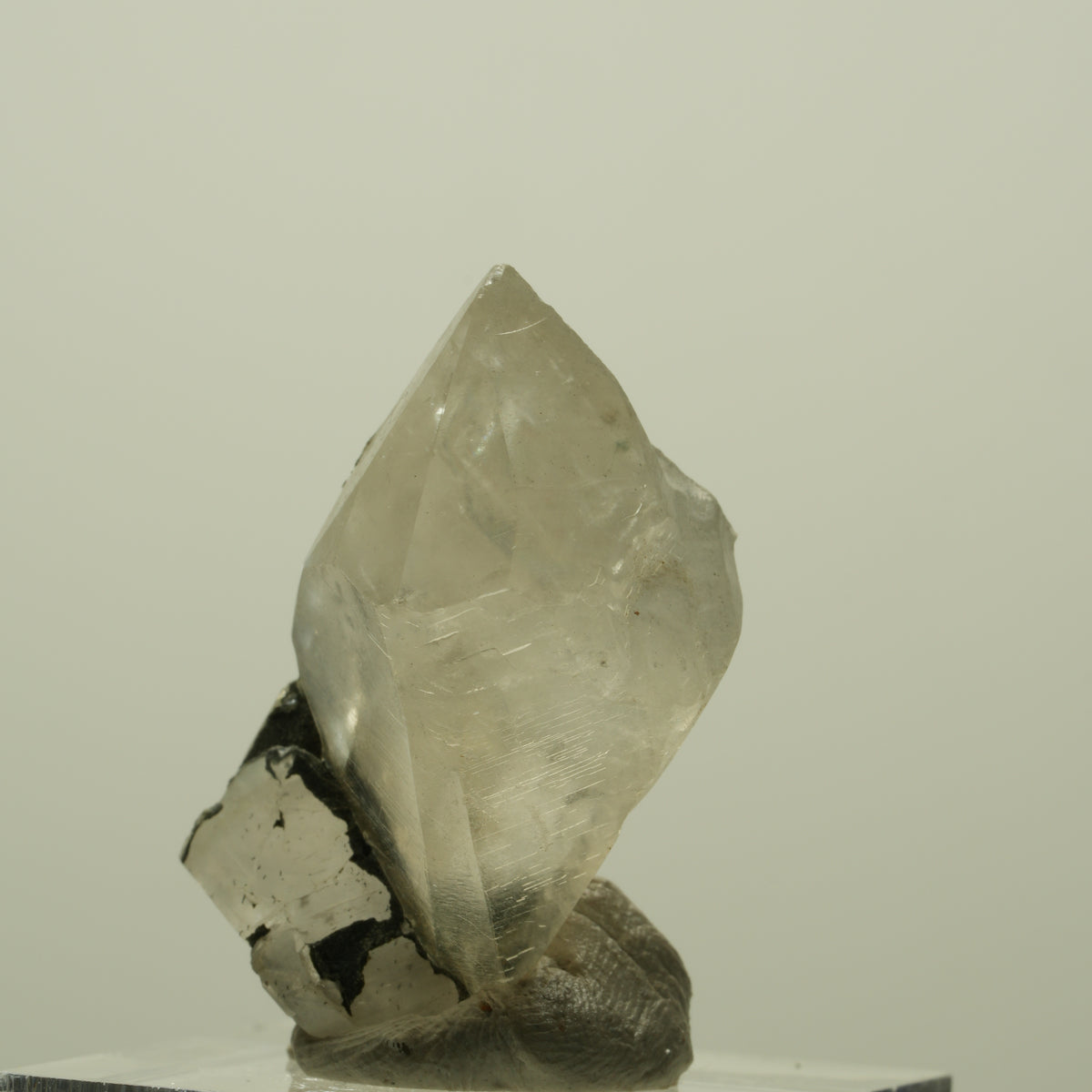 Klare Calcit Kristallspitze Streep Mine, Goboboseb, Namibia 33*19*19mm #15207