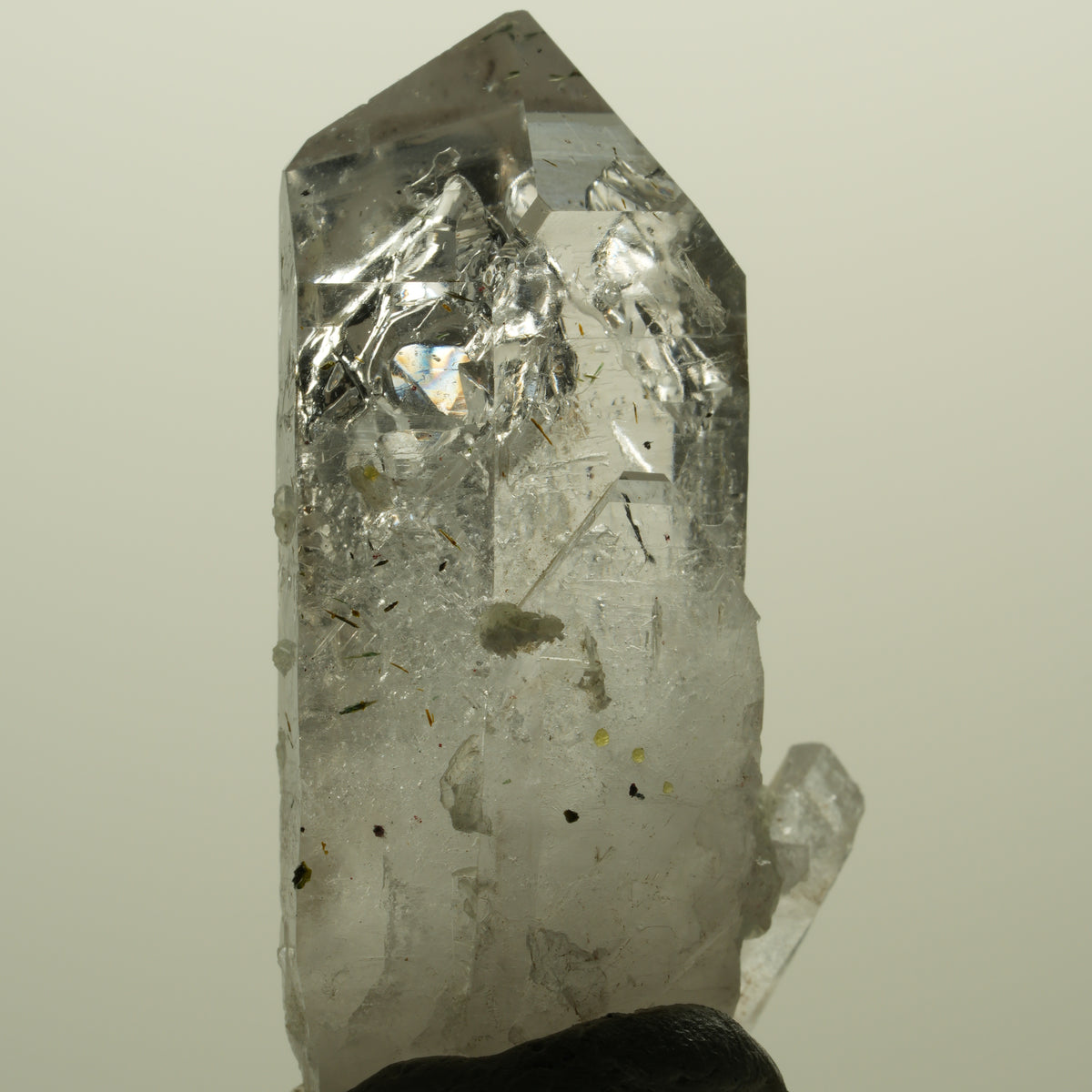 Skelett Phantom Rauchquarz mit Epidot, Hämatit, Prehnit Streep Mine, Namibia 43*25*14mm #15220