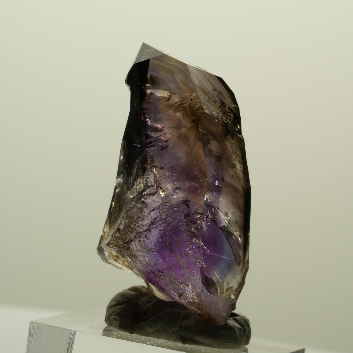 Seltene Skelett Phantom Amethyst Spitze Goboboseb, Namibia 41*21*18mm #15241