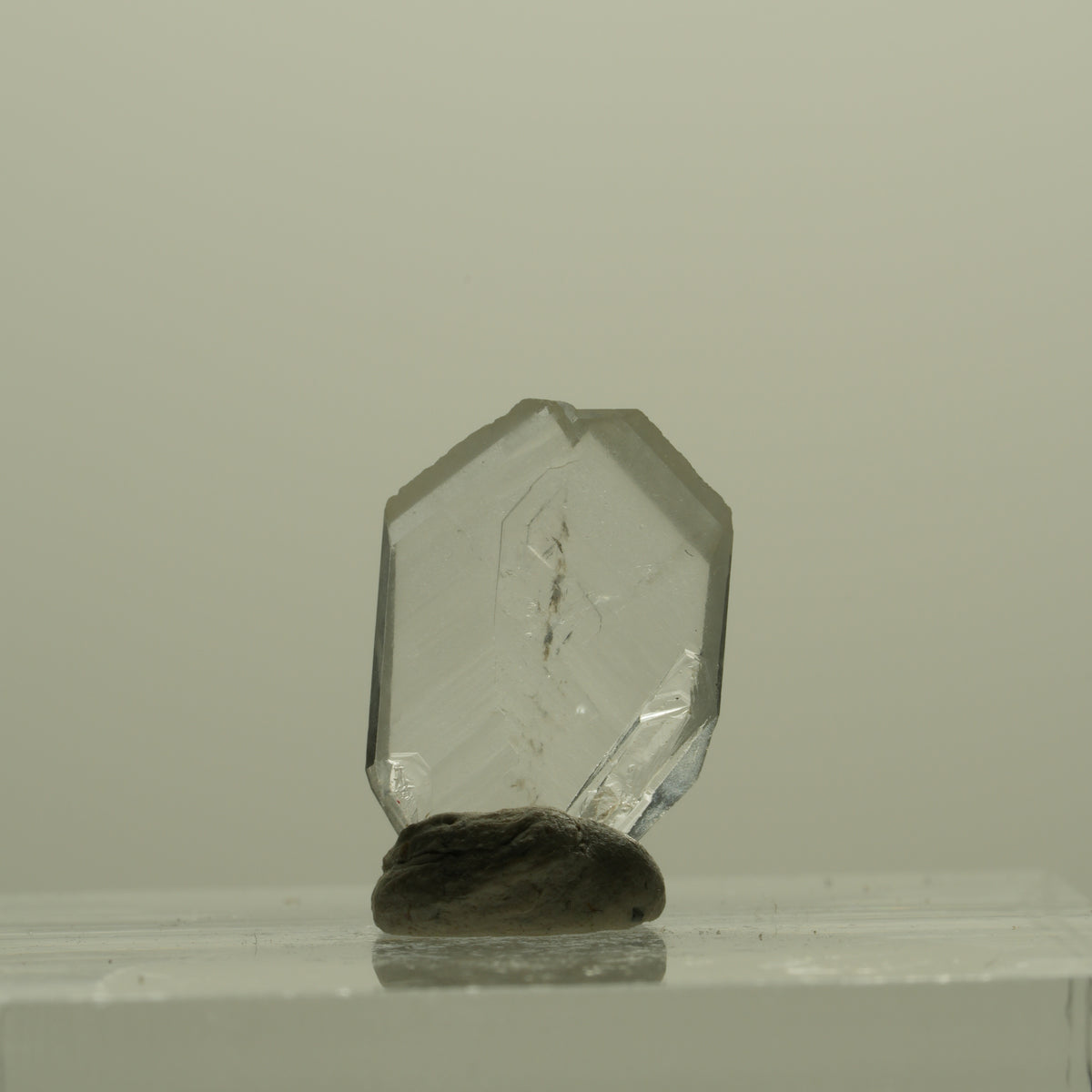 Japan Law Twin Kristall, Japaner-Zwilling Quarz Tubussis Area, Erongo, Namibia 14*9*2mm #15253