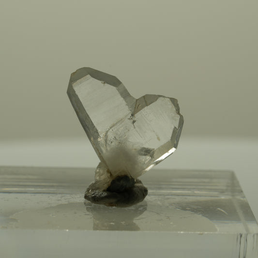 Japan Law Twin Kristall, Japaner-Zwilling Quarz Tubussis Area, Erongo, Namibia 15*15*5mm #15266