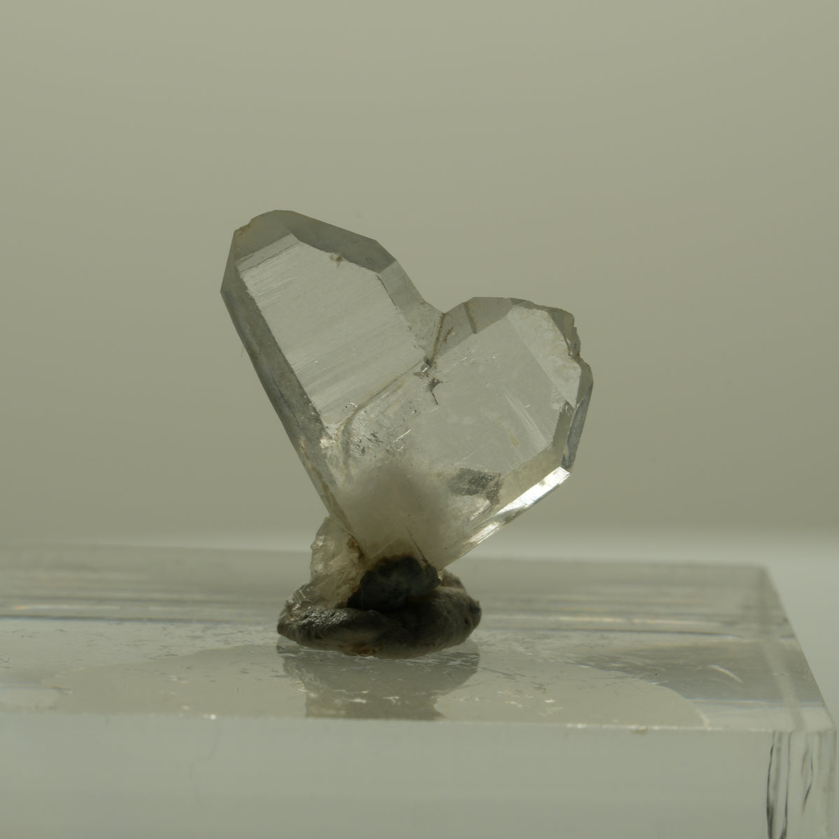 Japan Law Twin Kristall, Japaner-Zwilling Quarz Tubussis Area, Erongo, Namibia 15*15*5mm #15266