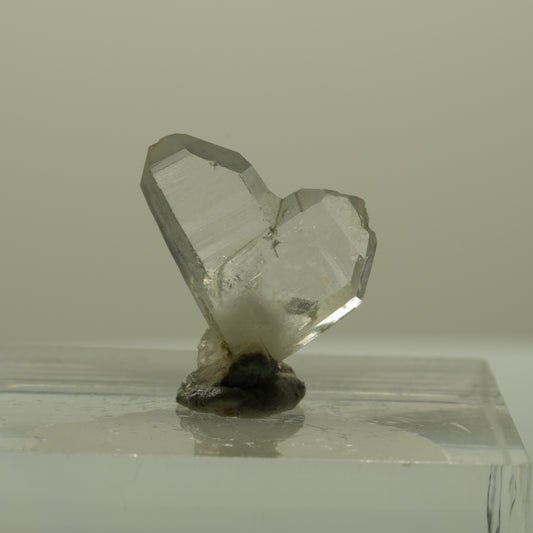 Japan Law Twin Kristall, Japaner-Zwilling Quarz Tubussis Area, Erongo, Namibia 15*15*5mm #15266