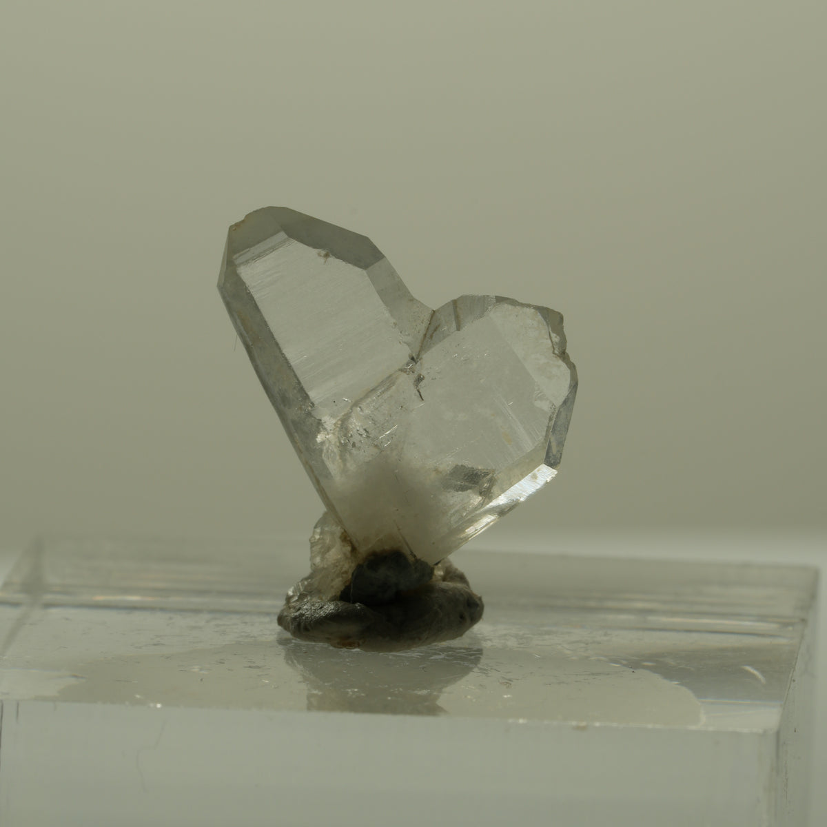 Japan Law Twin Kristall, Japaner-Zwilling Quarz Tubussis Area, Erongo, Namibia 15*15*5mm #15266