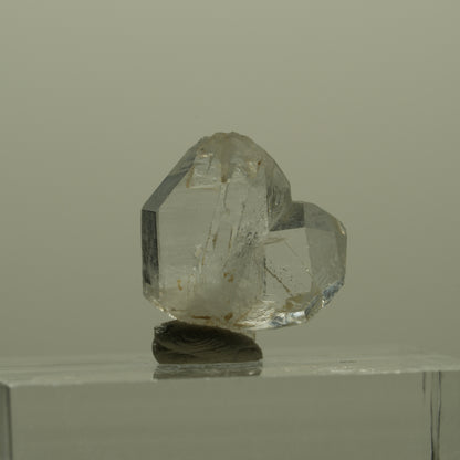 Japan Law Twin Kristall, Japaner-Zwilling Quarz Tubussis Area, Erongo, Namibia 13*13*5mm #15268