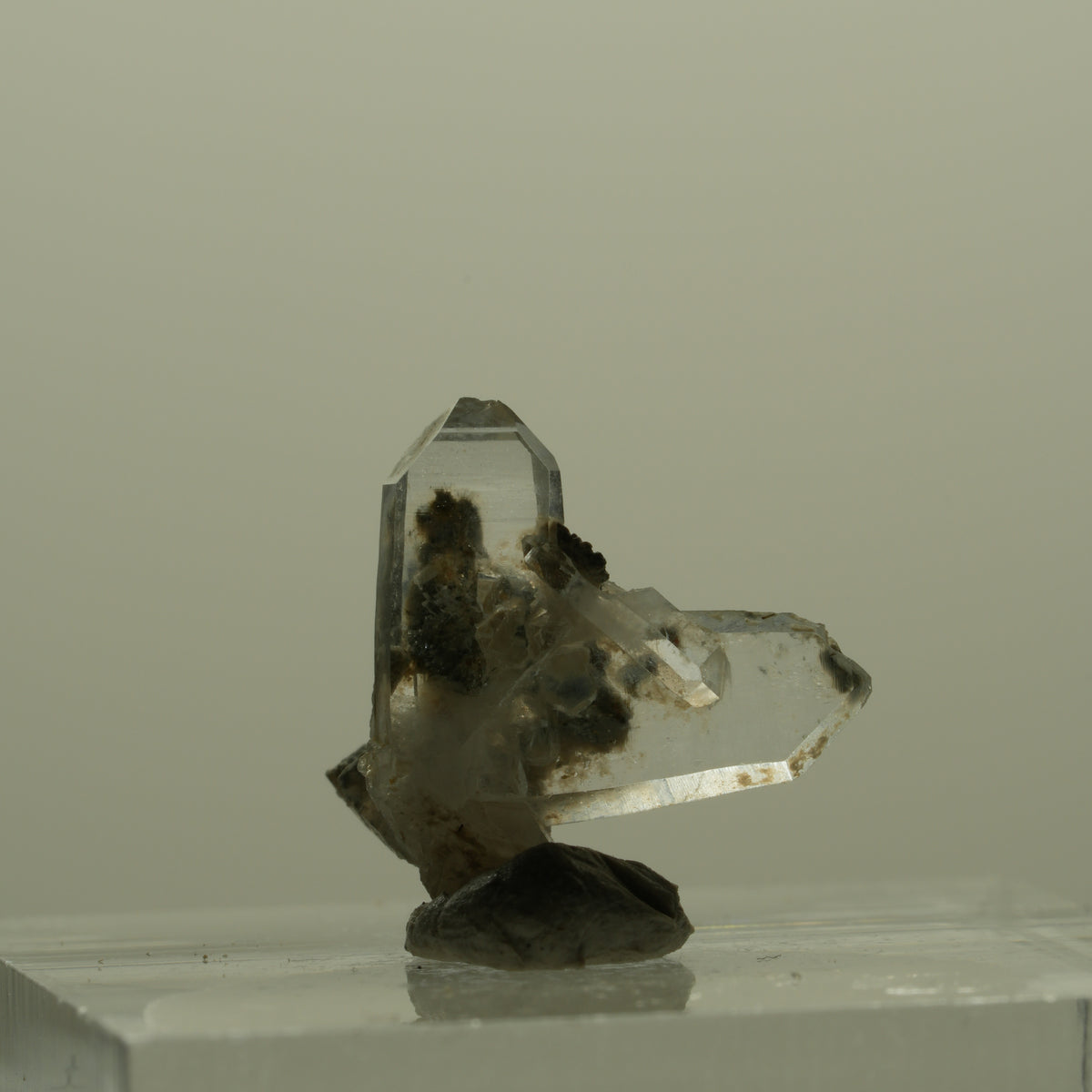 Japan Law Twin Kristall, Japaner-Zwilling Quarz Tubussis Area, Erongo, Namibia 16*15*7mm #15275