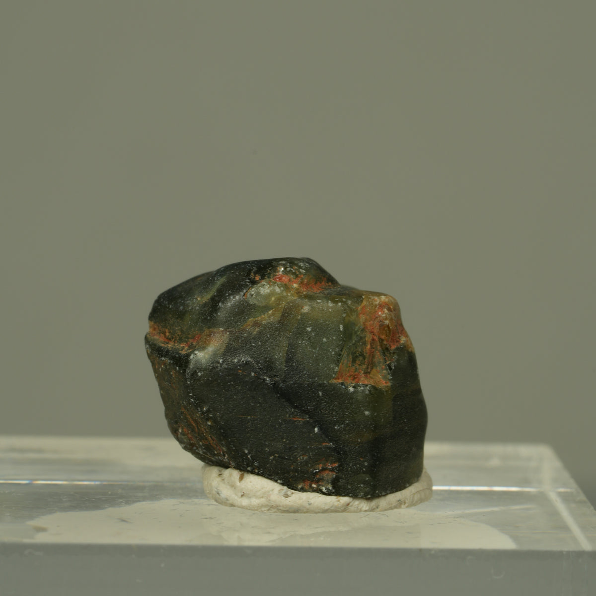 Seltener Saphir Roh Kristall, Rohstein, grün blau Unbekannt 11*14*11mm #15303
