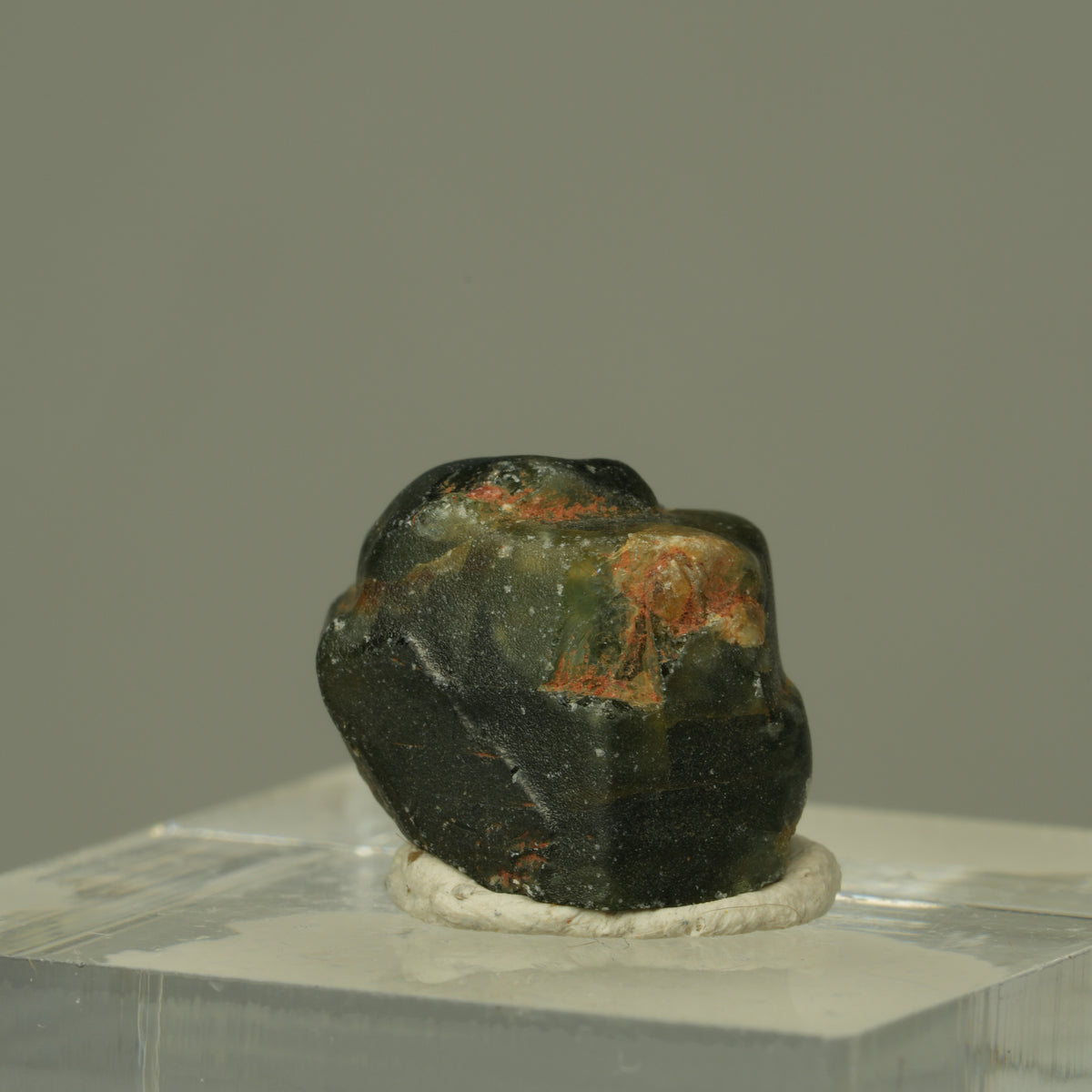 Seltener Saphir Roh Kristall, Rohstein, grün blau Unbekannt 11*14*11mm #15303