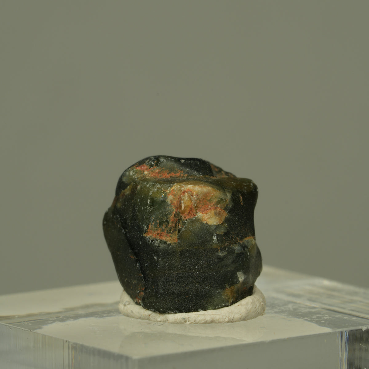 Seltener Saphir Roh Kristall, Rohstein, grün blau Unbekannt 11*14*11mm #15303