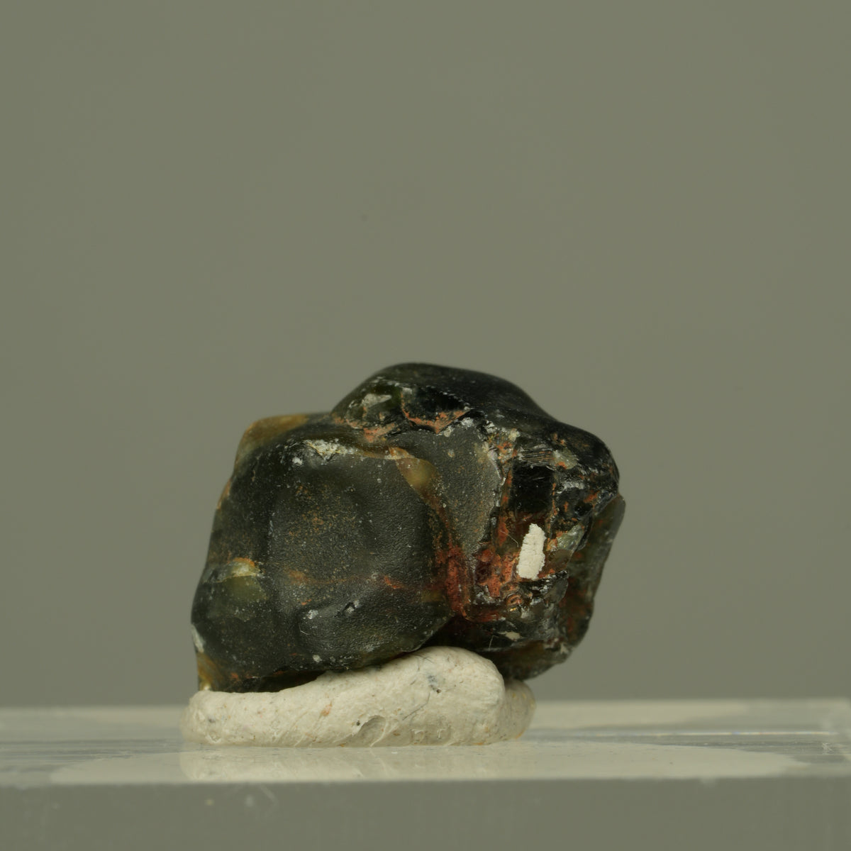 Seltener Saphir Roh Kristall, Rohstein, grün blau Unbekannt 11*14*11mm #15303