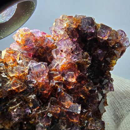 Grand spécimen de cube de fluorite fantôme, vert, jaune, violet, Okorusu, Namibie, 110 x 66 x 50 mm 