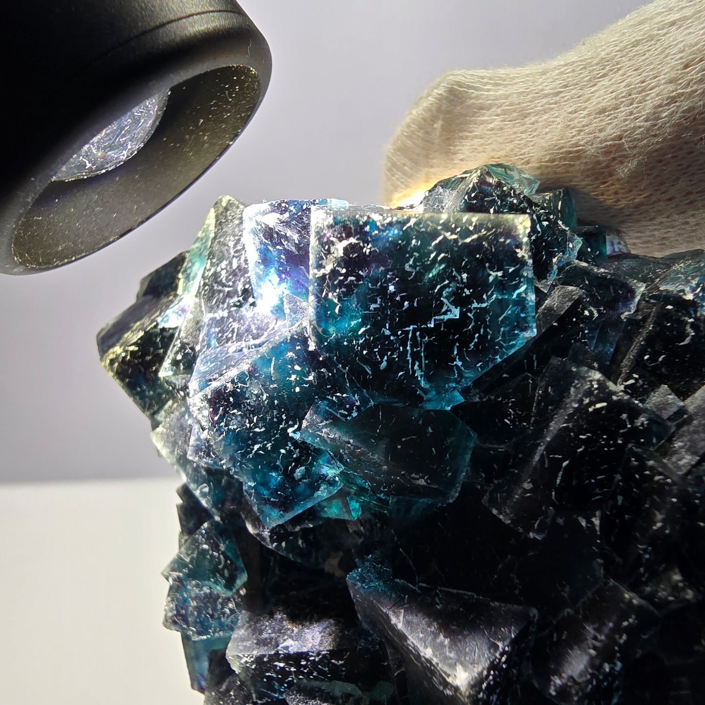 Grand spécimen de cube de fluorite fantôme, zonal – Nouvelle découverte ! Okorusu, Namibie, 105 x 79 x 31 mm 
