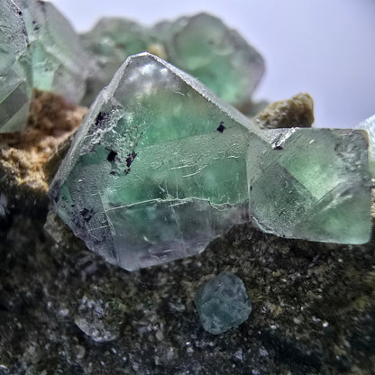Fluorite fantôme zonale Schörl Tourmaline Muscovite Hyalite Erongo, Namibie 83*45*47mm 