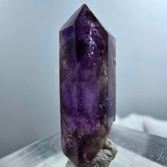 Améthyste fantôme rare DT Scepter Point Goboboseb, Namibie 26*9*9mm 