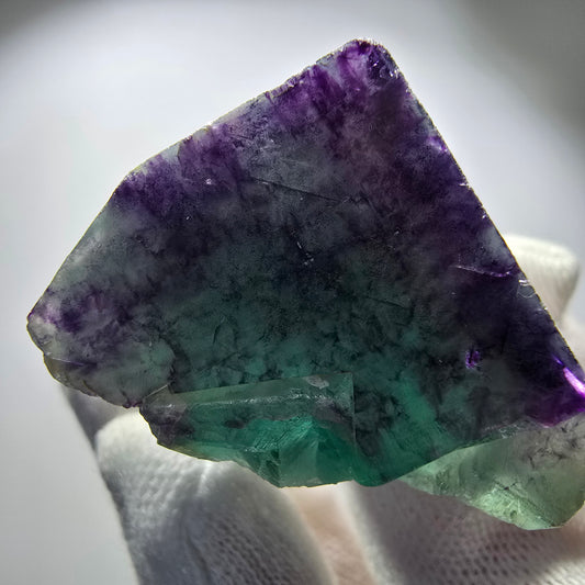 Rare spécimen de cube de fluorite fantôme, vert-violet zonal, Okorusu, Namibie, 33 x 27 x 30 mm 