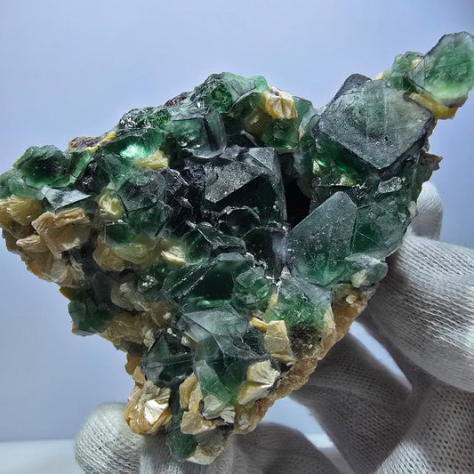 Phantom Fluorit Würfel zonal, Muskovit, Hyalit Stufe Erongo, Namibia 90*72*53mm