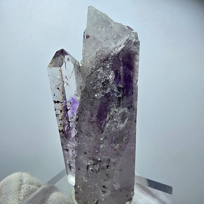 Harlekin Phantom Amethyst mit Analcim Streep Mine, Goboboseb, Namibia 67*27*24mm
