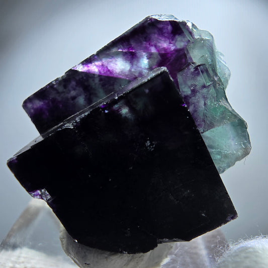 Seltene Phantom Fluorit Würfel Stufe zonal grün lila Okorusu, Namibia 27*26*18mm