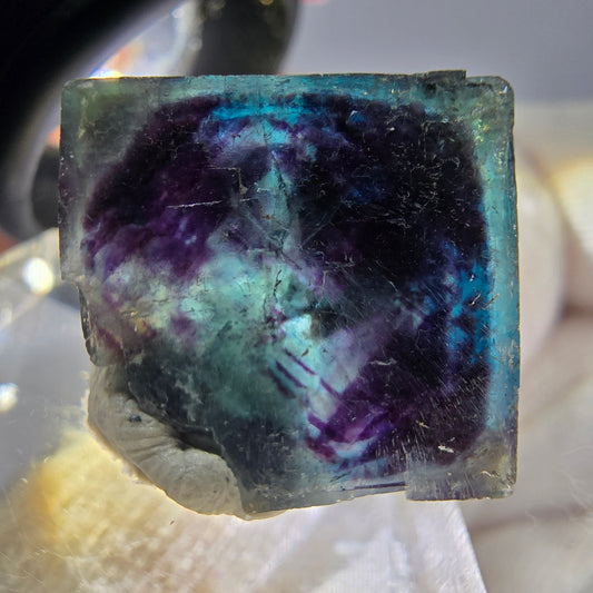Spécimen de cube de fluorite fantôme, zonal – Nouvelle découverte ! Okorusu, Namibie, 24 x 19 x 12 mm 