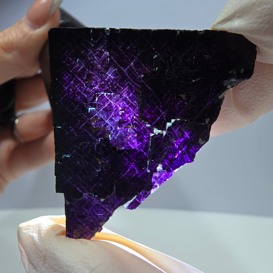 Spécimen de cube de fluorite fantôme vert violet zonal 11:11 Angel Pocket, Namibie 52*42*29mm 