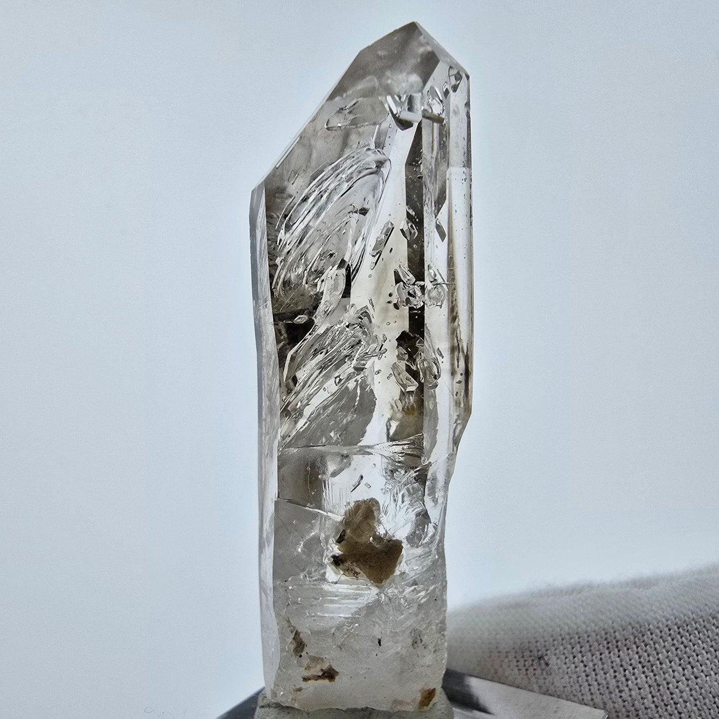 Enhydro Phantom Smoky Quartz Sceptre Tip 1x Bubble Goboboseb, Namibie 53*16*13mm 