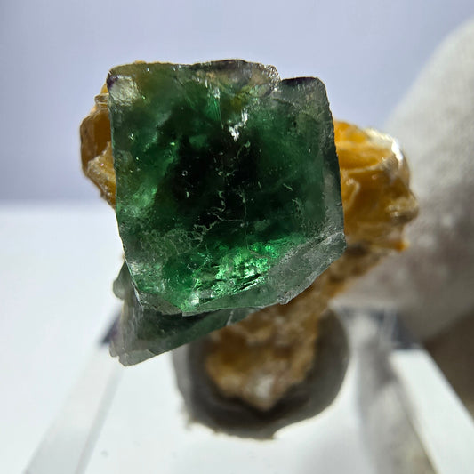 Cube de fluorite fantôme, spécimen de muscovite, Erongo, Namibie, 24 x 20 x 17 mm 