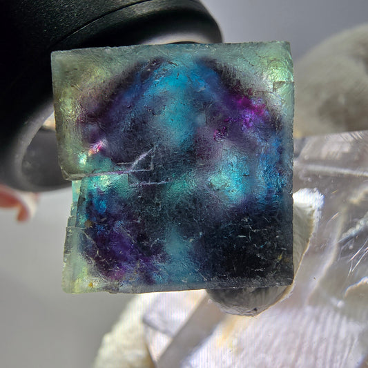 Spécimen de cube de fluorite fantôme, zonal – Nouvelle découverte ! Okorusu, Namibie, 24 x 23 x 12 mm 