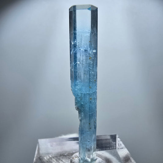 Klarer Aquamarin X DT Kristall, blau Erongo, Namibia 40*6*6mm