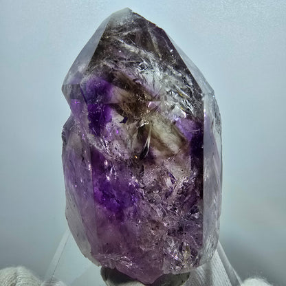 Großer Phantom Amethyst mit Hämatit Streep Mine, Goboboseb, Namibia 63*44*33mm
