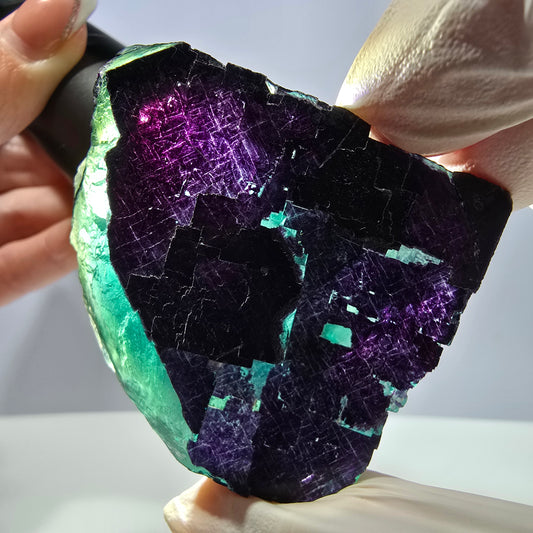 Spécimen de cube de fluorite fantôme vert violet zonal 11:11 Angel Pocket, Namibie 56*48*19mm 
