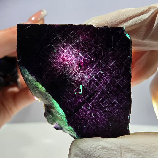 Spécimen de cube de fluorite fantôme vert violet zonal 11:11 Angel Pocket, Namibie 33*32*31mm 
