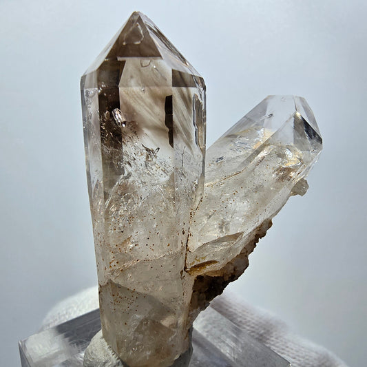 Enhydro Phantom Rauchquarz Zepter Stufe, 1x Blase Goboboseb, Namibia 46*36*19mm