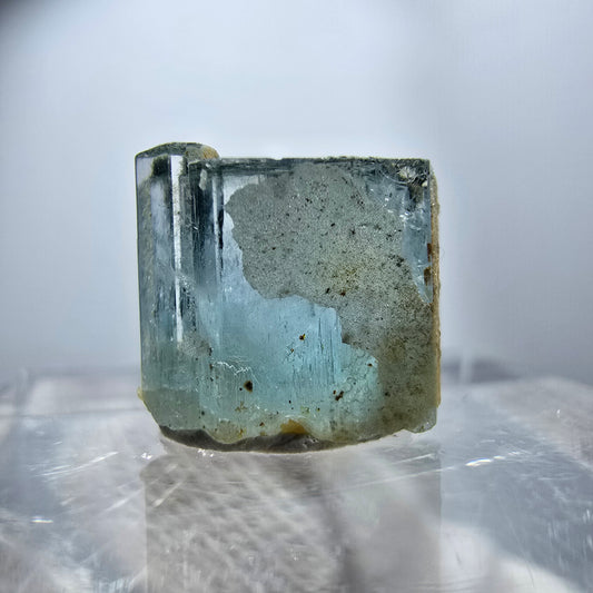 Seltener Aquamarin X mit Schörl Turmalin Erongo, Namibia 12*9*9mm