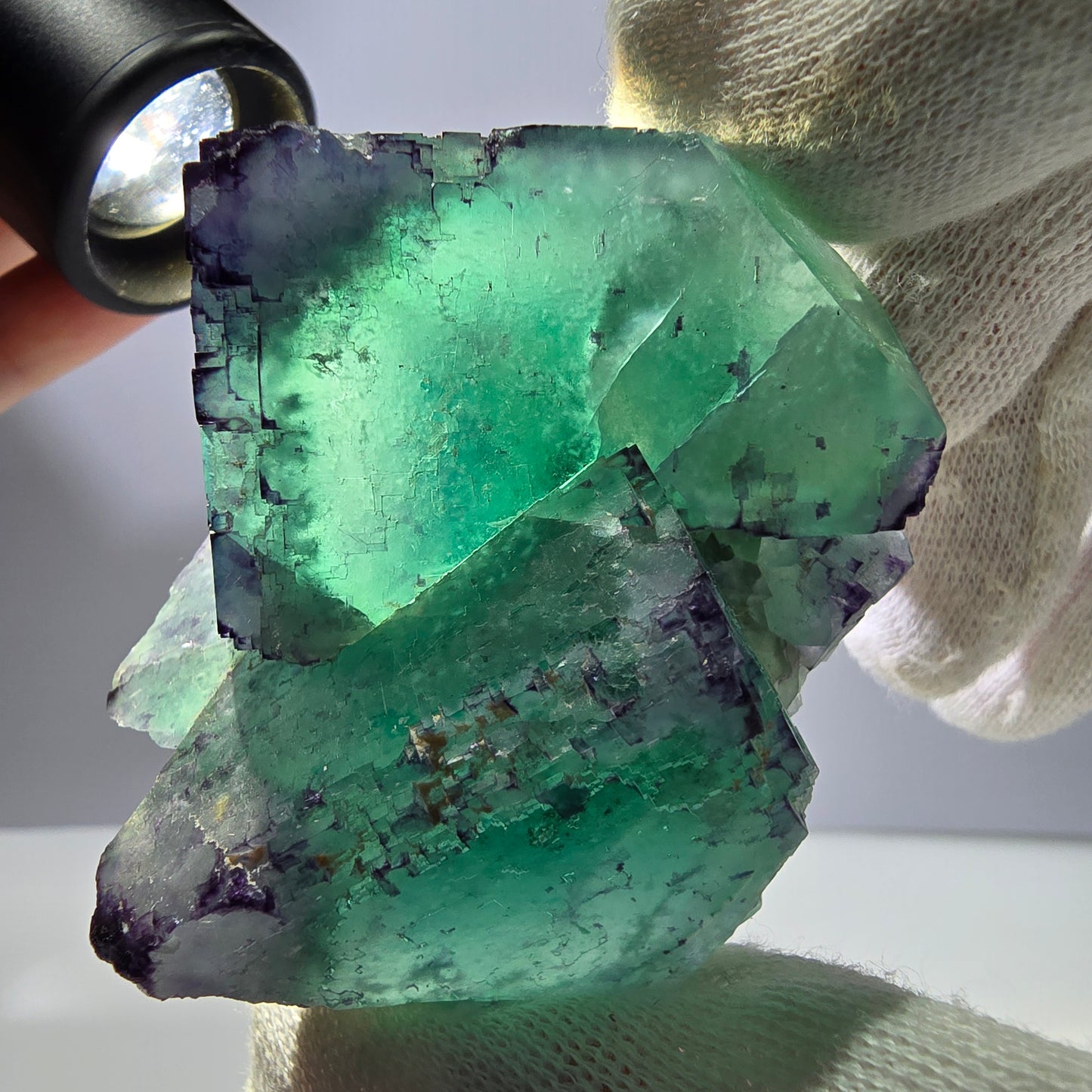 Spécimen de cube de fluorite fantôme, parqueté zonal Okorusu Namibie 65*65*30mm 