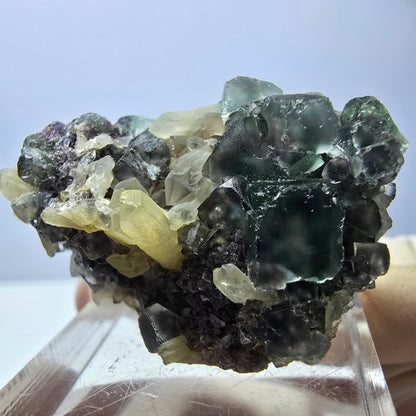 Phantom Fluorit Würfel, parkettiert, Quarz Stufe Okorusu, Namibia 35*25*19mm