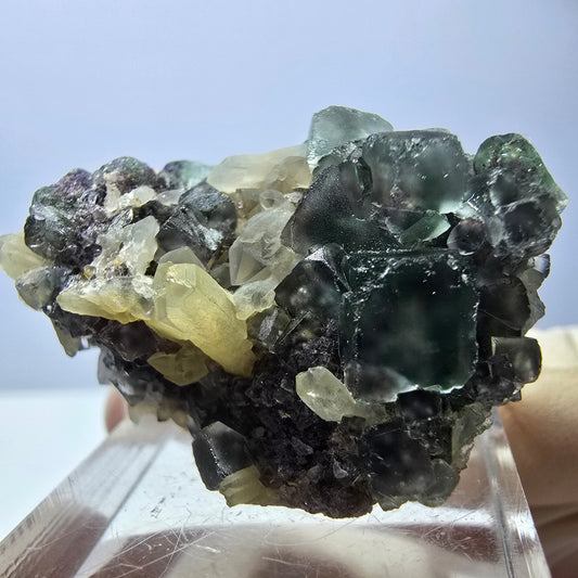 Phantom Fluorit Würfel, parkettiert, Quarz Stufe Okorusu, Namibia 35*25*19mm