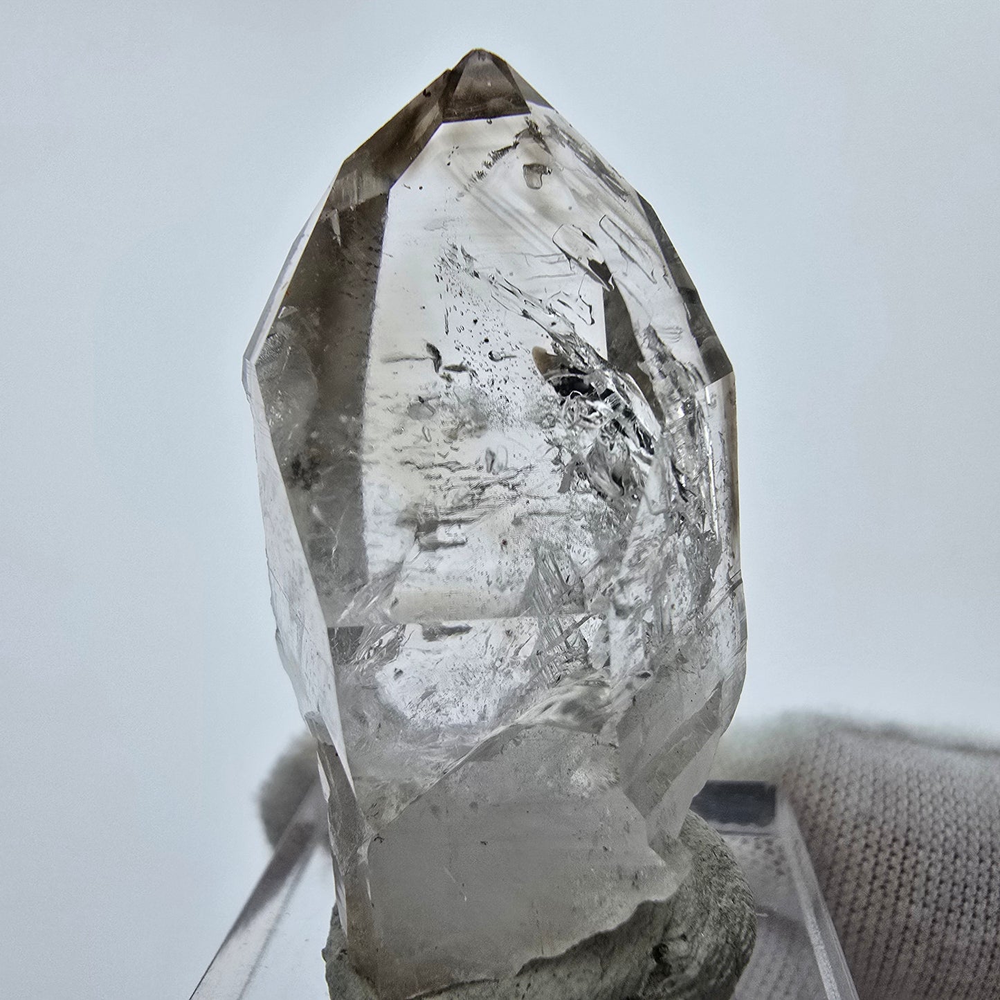 Enhydro Phantom Smoky Quartz Sceptre Tip 1x Bubble Goboboseb, Namibie 40*22*19mm 