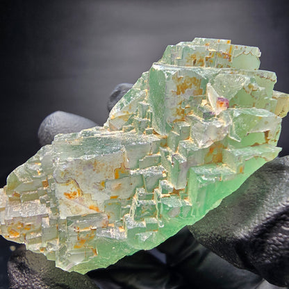 Cube de fluorite fantôme étagé vert turquoise Omehane, namibie 62*25*30mm