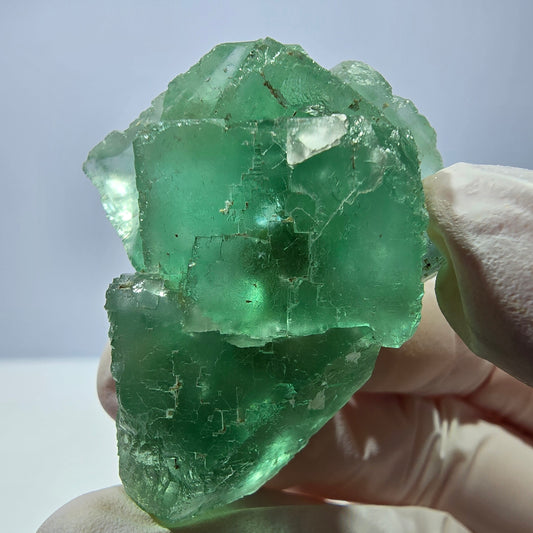 Spécimen de cube de fluorite fantôme transparente, vert parqueté, Okorusu, Namibie, 46 x 35 x 21 mm 