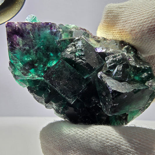 Rare spécimen de cube de fluorite fantôme, parqueté zonal Okorusu Namibie 73 x 44 x 33 mm 