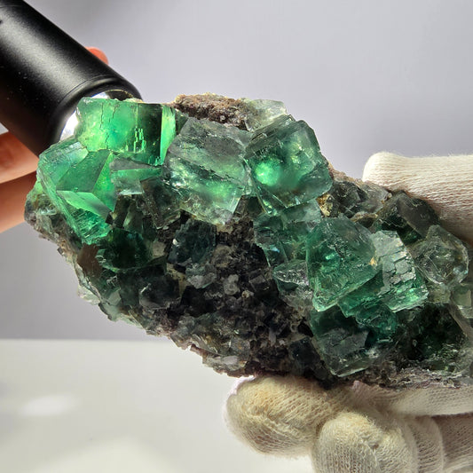 Grand cube de fluorite fantôme vert étagé Okorusu Namibie 105 x 45 x 36 mm 