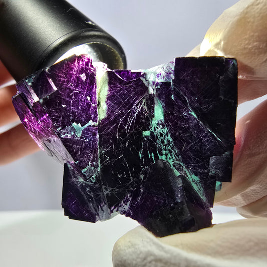 Spécimen de cube de fluorite fantôme vert violet zonal 11:11 Angel Pocket, Namibie 44*32*25mm 