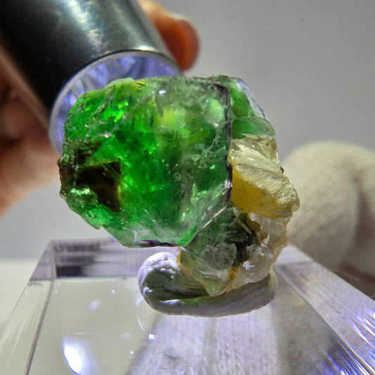 Phantom Fluorit Würfel, Muskovit Stufe Erongo, Namibia 17*19*13mm