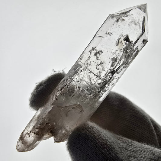 Sceptre de poche Saint-Valentin en quartz fumé fantôme squelette, Namibie, 73 x 17 x 15 mm 