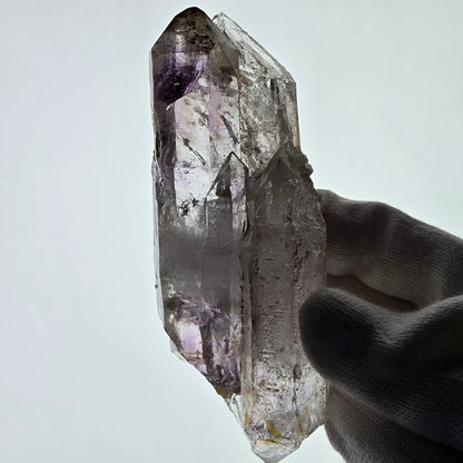Gobo de poche Enhydro Skeleton Amethyst DT Scepter Valentine. Namibie 117 x 37 x 33 mm 