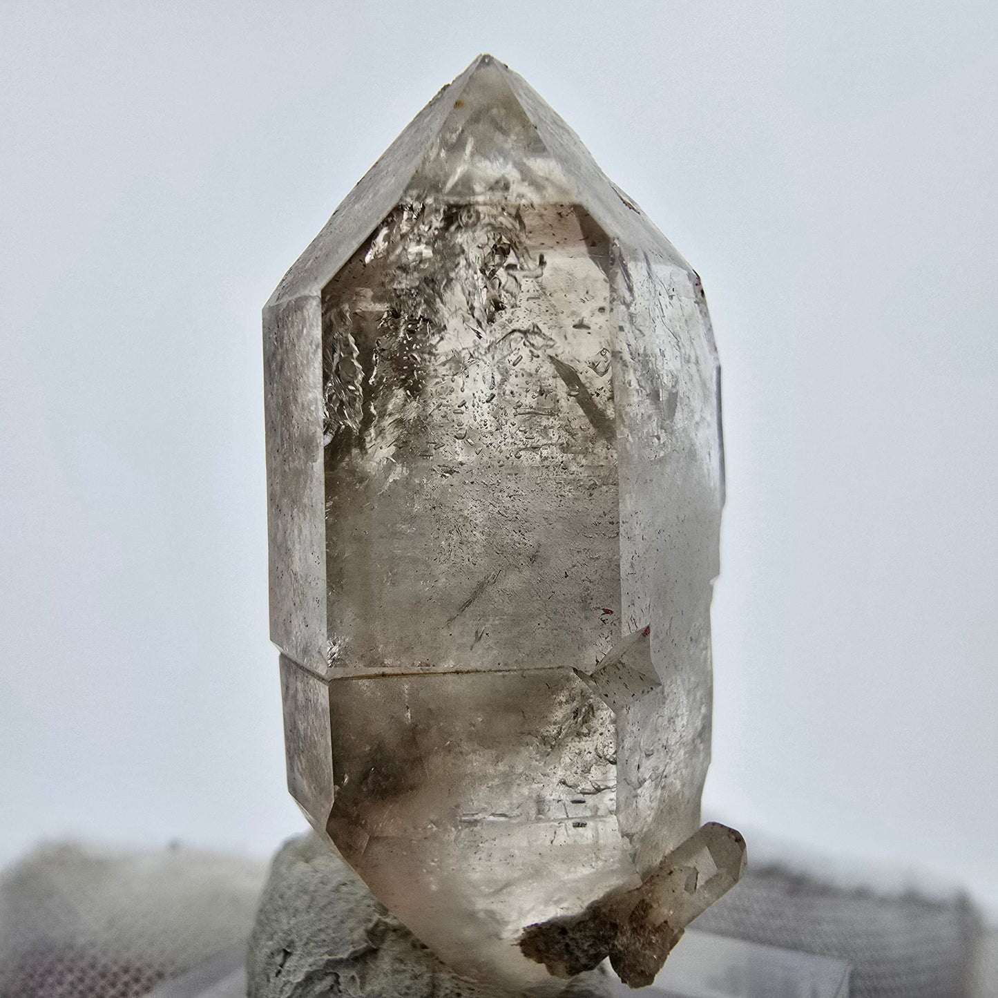 Enhydro Phantom Smoky Quartz Sceptre Tip 1x Bubble Goboboseb, Namibie 39*19*16mm 