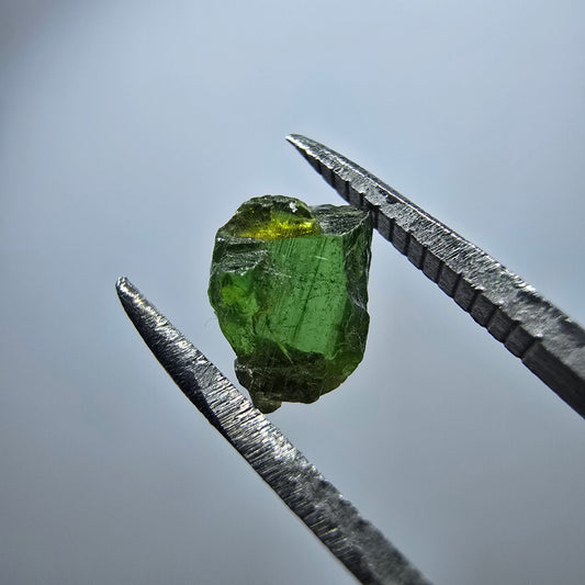 Cristal de tourmaline verdélite rare, vert Minas Gerais, Brésil #7985