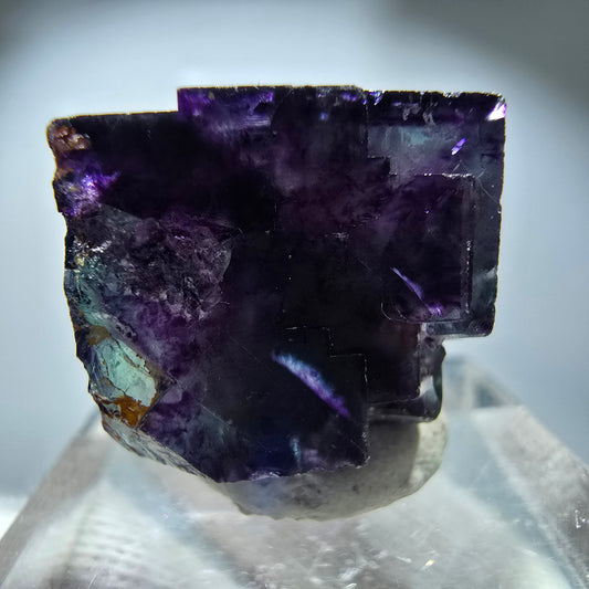 Rare spécimen de cube de fluorite fantôme, vert-violet zonal, Okorusu, Namibie, 22 x 21 x 15 mm 